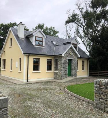 Carndonagh House | 2 Ballyloskey Road