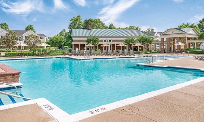 Berkeley Condo | 2 BDRM~SLEEPS 6~ POOLS, HIKING, CLOSE TO PARKS, INDOOR/OUTDOOR POOLS & MORE