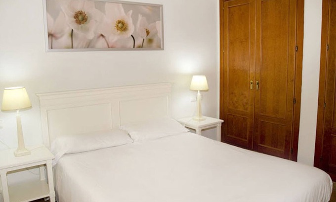La Linea de la Concepcion Apartment | 2 bedroom penthouse block 1 (Apartment 4)