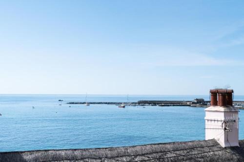 Lyme Regis Apartment | 2 Beach Way House