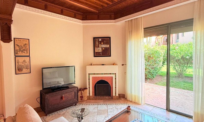 Palmeraie Apartment | 2-bed Apartment with Garden & shared Pool- Moroccan - Modern Style