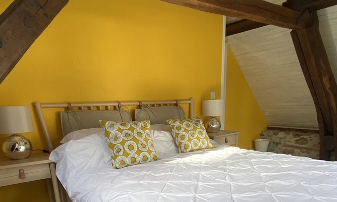 Montgibaud Cottage | 2 Bed Gite In Beautiful French Village of Montgibaud