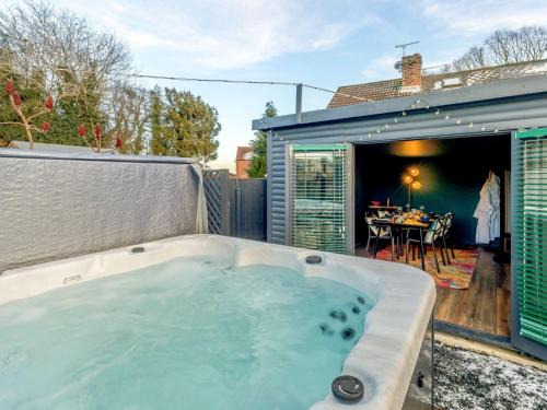 Belper House | 2 Bed in Holbrook 90496