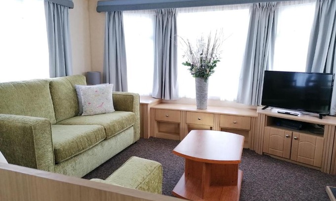 Paignton Other | 2 Bed Static Caravan @ Hoburne Devon Bay
