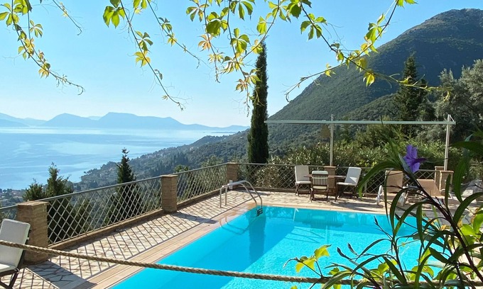 Spanokhorion Villa | 2 bedr/3 bath stone Villa/private pool/breathtaking sea views/6mins from beach!