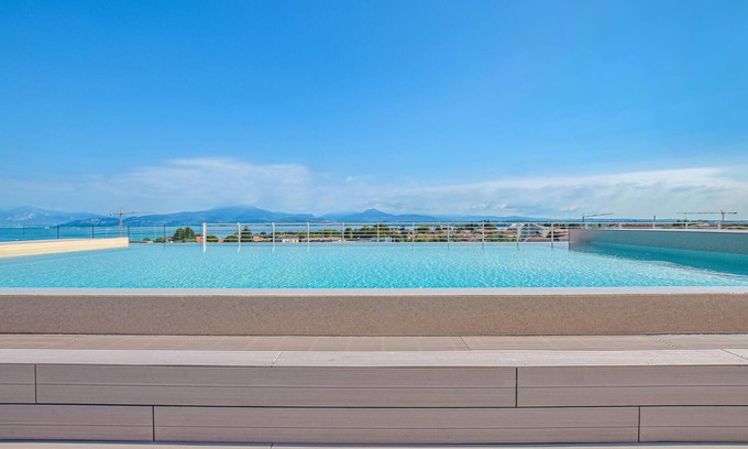 San Benedetto di Lugana Apartment | 2 bedroom accommodation in San Benedetto di Lugan