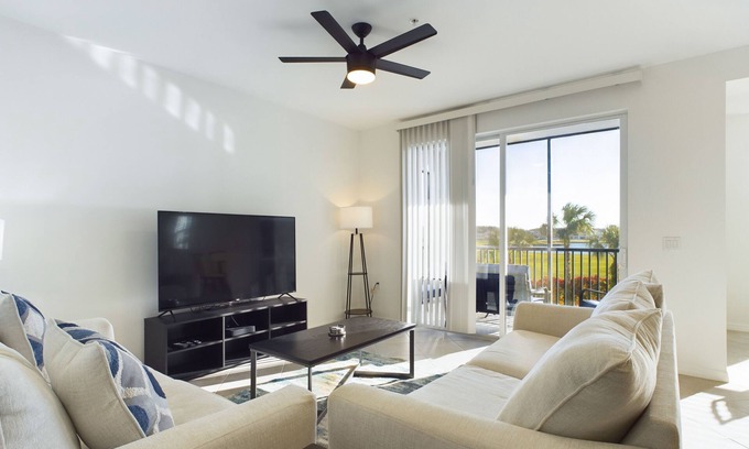 Immokalee Condo | 2-bedroom, 2-bath LUX condo with Golf, Spa, Pool, Hot tub + more