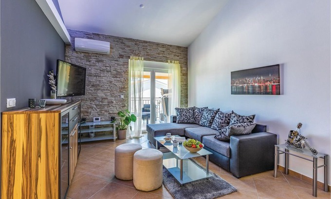Radosi kod Zbandaja Apartment | 2 bedroom accommodation in Radosi kod Zbandaja