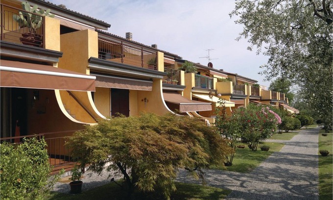 Cavaion Veronese Apartment | 2 bedroom accommodation in Cavaion Veronese VR