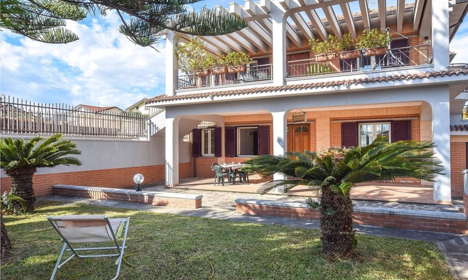 Marina di Davoli Apartment | 2 bedroom accommodation in Davoli Marina