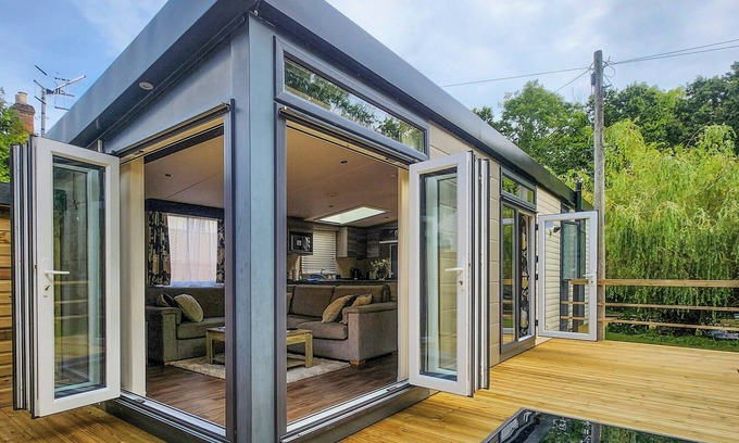 Yarmouth Cottage | 2 bedroom accommodation in Hamstead