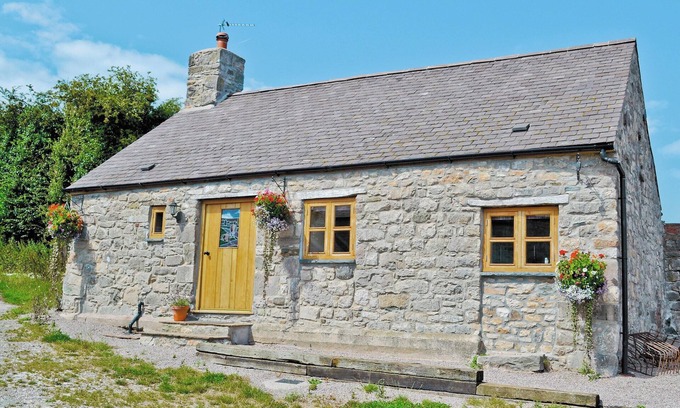 St George Cottage | 2 bedroom accommodation in St George, near Abergele