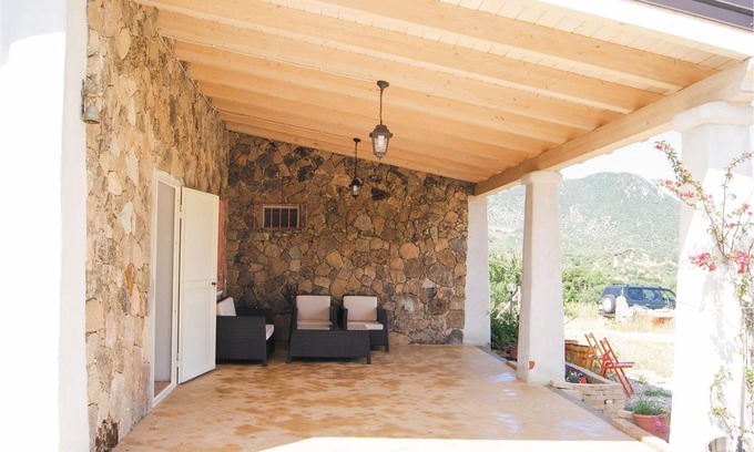 Oliena House | 2 bedroom accommodation in Oliena -NU-
