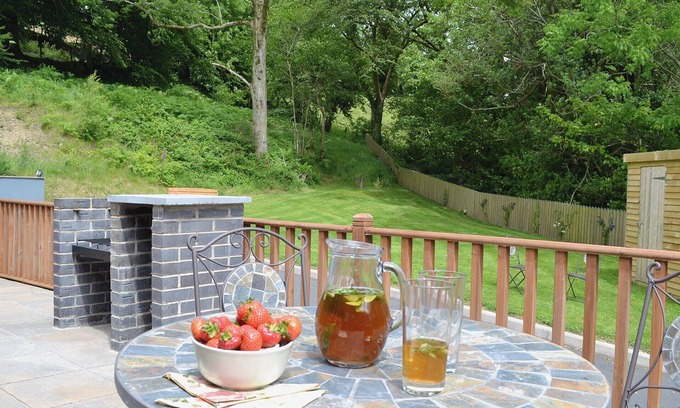 Llanfihangel-Ystrad Cottage | 2 bedroom accommodation in Dihewyd, near Aberaeron