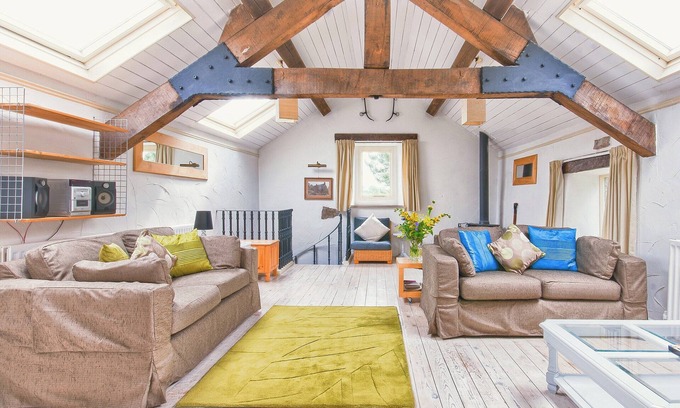 Longnor Cottage | 2 bedroom accommodation in Warslow, near Buxton