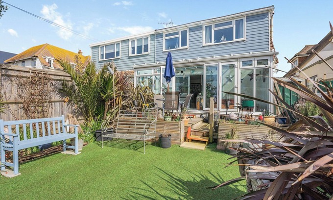 Seaford Cottage | 2 bedroom accommodation in Seaford