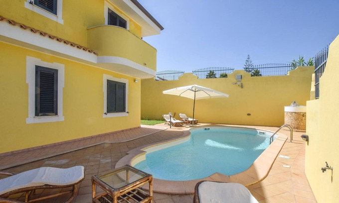 Briatico Apartment | 2 bedroom accommodation in BRIATICO