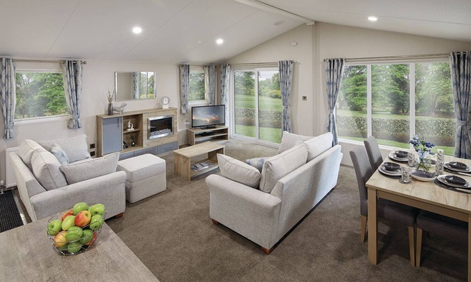 Cummertrees Cabin | 2 bedroom accommodation in Annan, Dumfries & Galloway