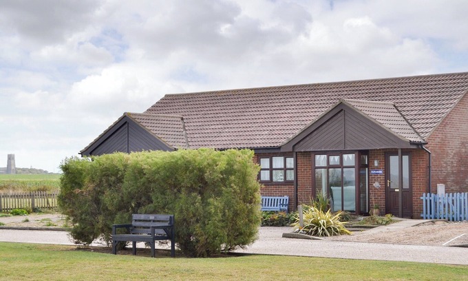 Walcott Cottage | 2 bedroom accommodation in Walcott