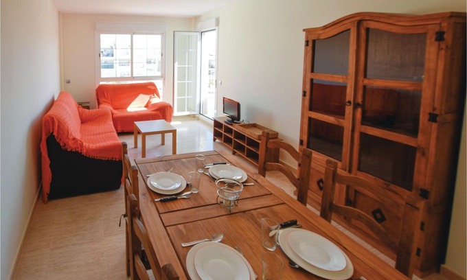 Retamar Apartment | 2 bedroom accommodation in El Toyo