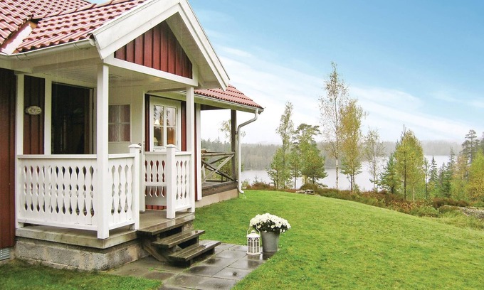Asenhoga House | 2 bedroom amazing home in åsenhöga