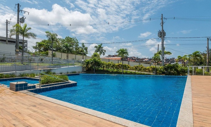 Salvador Apartment | 2-bedroom Apart in Condominium With Pool Map0803