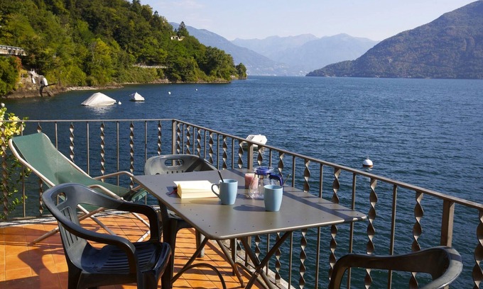 Cannobio Apartment | 2 bedroom apartment in a popular holiday residence with private beach
