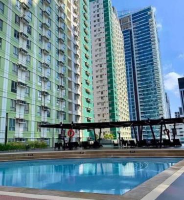 Lahug Apartment | 2 bedroom Avida Tower Riala VillaHermia Staycation