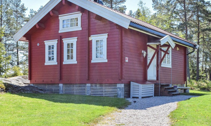 Skiptvet Municipality House | 2 bedroom awesome home in Sarpsborg