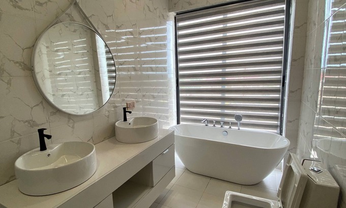Mallam Apartment | 2 bedroom penthouse with swimming pool. 20 mins from Accras best beaches!