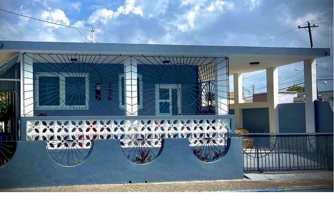 Catano House | 2 Bedroom Home,a step away from Cataño Waterfront,a Ferry away from Old San Juan