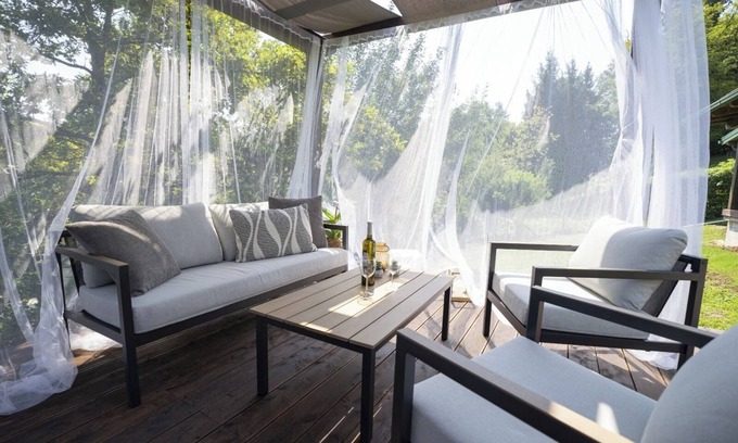 Netretic House | 2-bedroom house with Hot Tube, AC, WiFi. Enjoy a cozy stay near river.