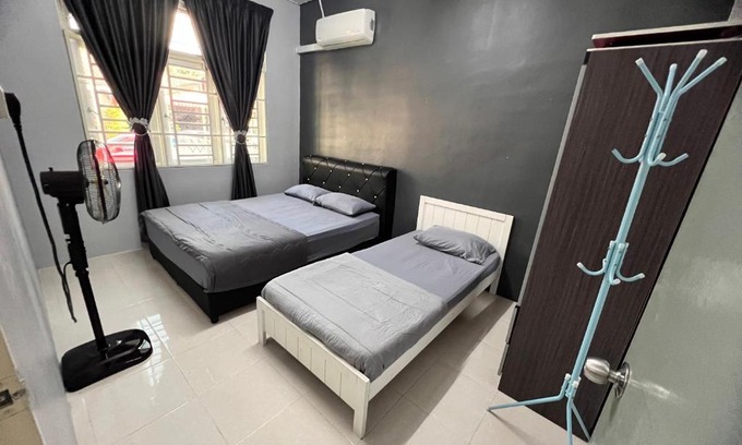 Gurun House | 2 Bedroom house with Coway, all room air-cond, WIFI, Nettflix