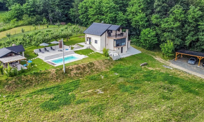 Sveti Ivan Zelina House | 2 bedroom nice home in Radoisce