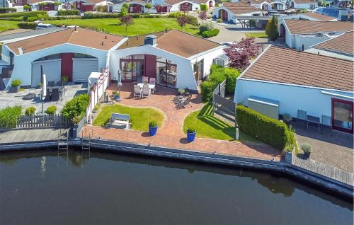 Lemmer House | 2 Bedroom Nice Home In Lemmer