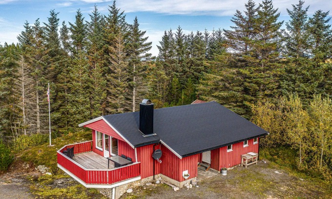 Gjengstoa House | 2 bedroom nice home in Farstad
