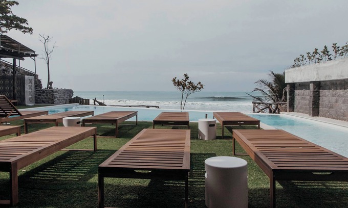 El Zonte Condo | 2-Bedroom Partial Ocean View with Balcony (King Master Plus Bunk Beds)