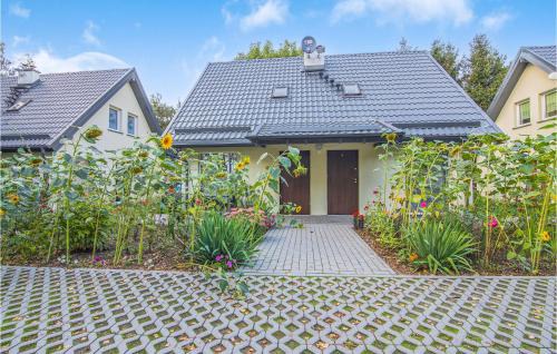 Nowy Dwor Gdanski House | 2 Bedroom Stunning Home In Oslonka