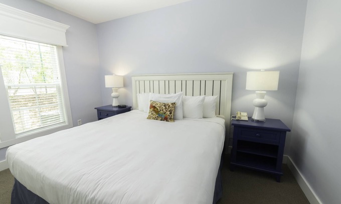 Lackey Cottage | 2 Bedrooms Cottage Suite Village in King's Creek weekly booking 8 days/7nights