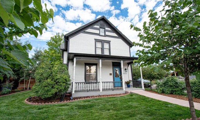 Littleton House | 2 blocks to Main St Littleton π» Garden πΎ Fenced Yard π² Zero Cleaning Fee!