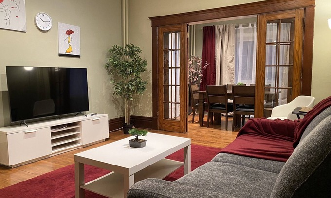 Winnipeg Condo | 2 Br/3 beds with free parking, wifi and much more