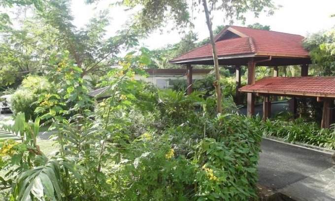 Kuala Teriang Apartment | 2 BR Apartment with Mountain View