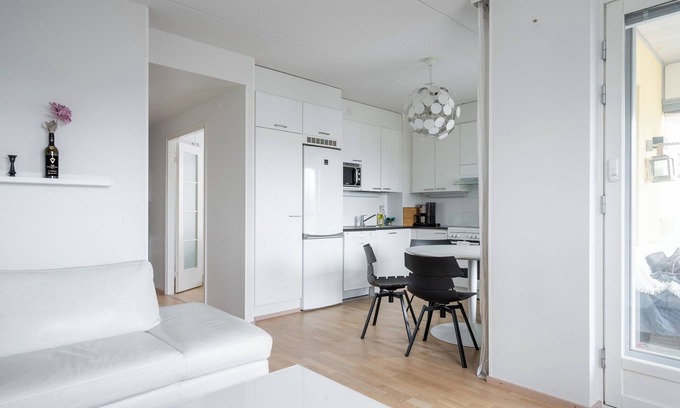 Tampere Apartment | 2 BR apartment with own sauna, Free parking and center location