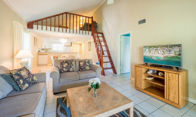 Seven Mile Beach Condo | 2 BR Condo less than 1 mile from the shops & restaurants in George Town!