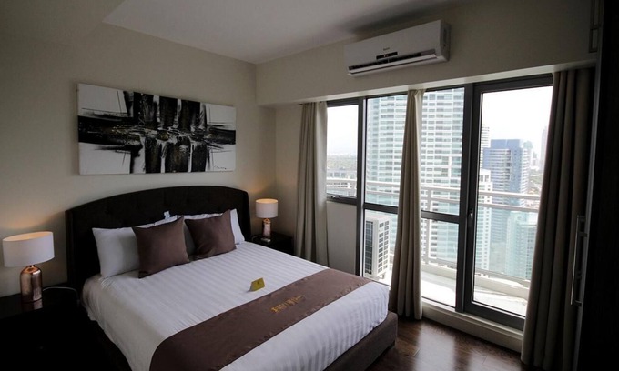 Makati Apartment | 2-BR Deluxe @ ACQUA Livingstone 3807