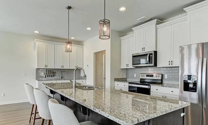 Port Wentworth House | 2-BR in a Spacious 3BR, 1.5BA house in Pooler PERFECT 4 Traveling Professionals
