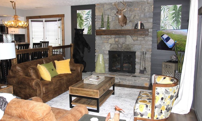 Blowing Rock Condo | 2 BR in Chetola Resort w/all resort amenities, walk to Main St Blowing Rock