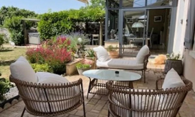 Coulaines House | 2 chambres dans Maison familiale avec jardin