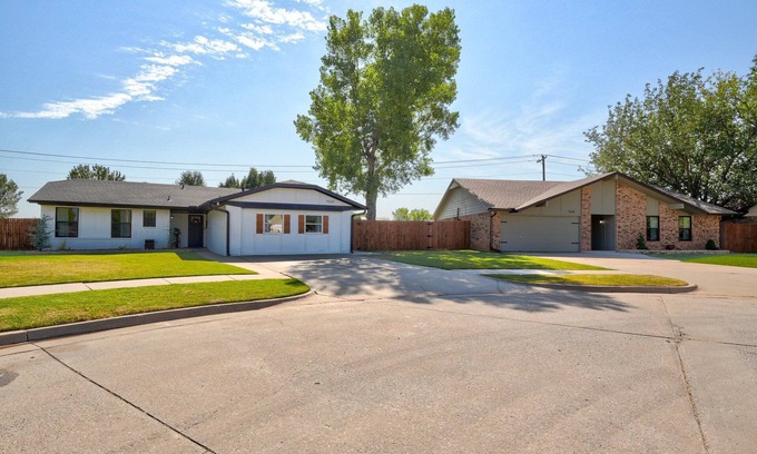 Moore House | 2 Clean and Updated Homes for Large Families in Moore