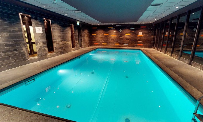 Municipality of Zeist Hotel | 2 Comfortable Stay w/On-site Dining, Free Parking, and Comfortable Ambiance